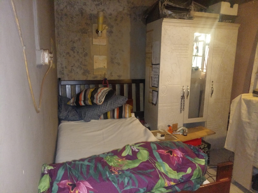 2 Bedroom Property for Sale in Manenberg Western Cape